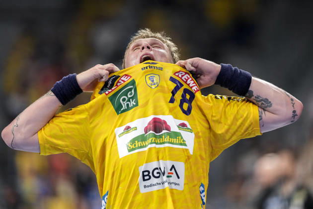 Edwin Aspenbäck (RNL, 78), Spieler der Rhein-Neckar-Löwen, Einzelbild, Einzelfoto, Aktion, Action, enttäuscht schauend, Enttäuschung, Frustration, disappointed, pessimistisch, 24.05.2026, Mannheim (Deutschland), Handball, Bundesliga, Rhein-Neckar Löwen - SC Magdeburg
