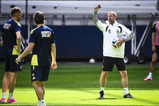 STOCKHOLM, SWEDEN 20260528 national team, Nationalteam captain Grahan Potter as the Swedish national football team trains at Strawberry Arena, ahead of the World Cup. STOCKHOLM SWEDEN x10080x