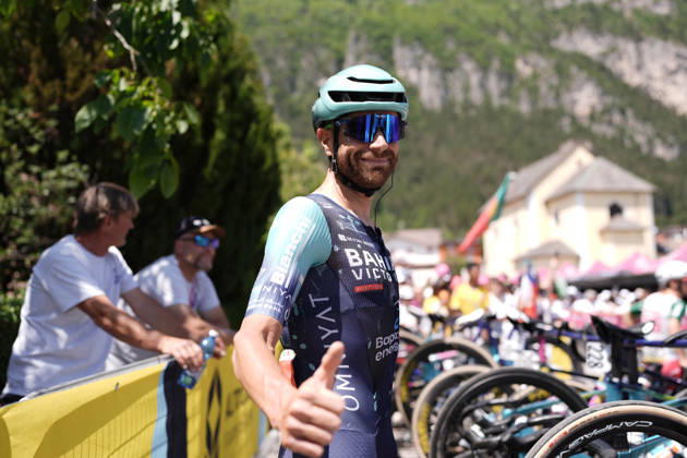 Italy™s Damiano Caruso of Bahrain Victorious dorsale rosso combattività during Stage 18 of the Giro d™Italia, from Fai della Paganella to Pieve di Soligo, Italy - Thursday May 28, 2026. Copyright: xMassimoxPaolonex xLaPressex