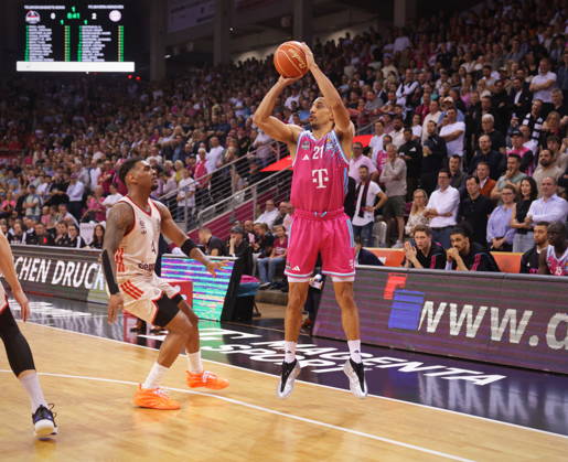 Joel Aminu Telekom Baskets Bonn vs. FC Bayern München (Muenchen) Basketball Playoffs Halbfinale Spiel 3 - Saison 2025 26
