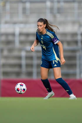 260605 Bella Andersson of Sweden during the FIFA Women™s World Cup Qualifier football match between Denmark and Sweden on June 5, 2026 in Odense. Photo: Ludvig Thunman BILDBYRAN kod LT LT0798 fotboll football soccer fotball vm-kval kval fifa womens world cup qualifier qualifier danmark sverige sweden denmark dam bbeng Copyright: LUDVIGxTHUNMAN BB260605LT067