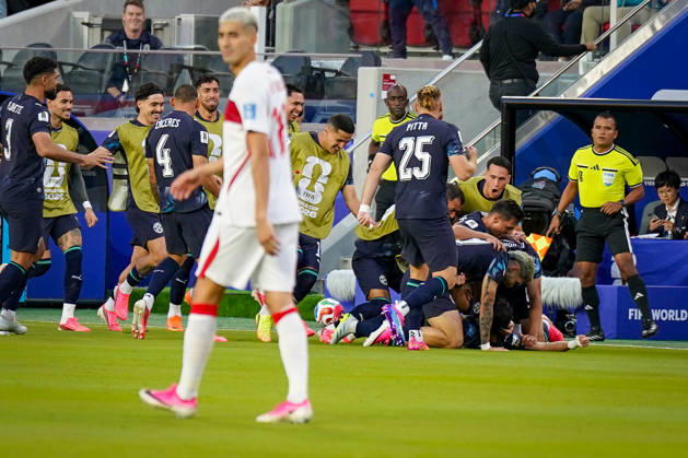 USA: Fußball FIFA World Cup, WM, Weltmeisterschaft, Fussball 2026 Gruppenphase Gruppe D Türkei vs Paraguay Levi™s Stadium (Santa Clara, San Francisco Bay Area, Santa Clara County, Kalifornien): Tor und Torjubel zum 1:0 durch Mathias Villasanti Mathias Villasanti (Paraguay, 23) Freude, Emotionen, Jubel Copyright: xJOERANxSTEINSIEKx