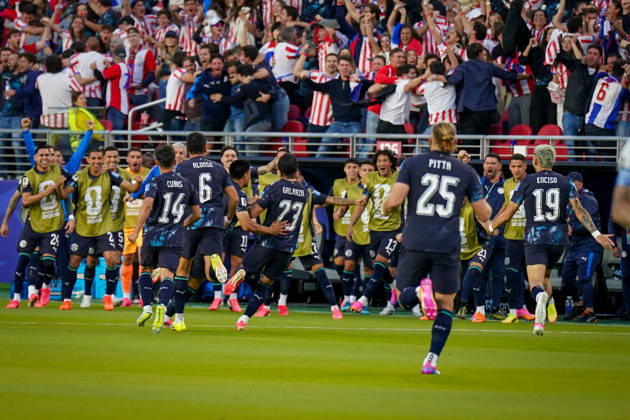 USA: Fußball FIFA World Cup, WM, Weltmeisterschaft, Fussball 2026 Gruppenphase Gruppe D Türkei vs Paraguay Levi™s Stadium (Santa Clara, San Francisco Bay Area, Santa Clara County, Kalifornien): Tor und Torjubel zum 1:0 durch Mathias Villasanti Mathias Villasanti (Paraguay, 23) Freude, Emotionen, Jubel Copyright: xJOERANxSTEINSIEKx