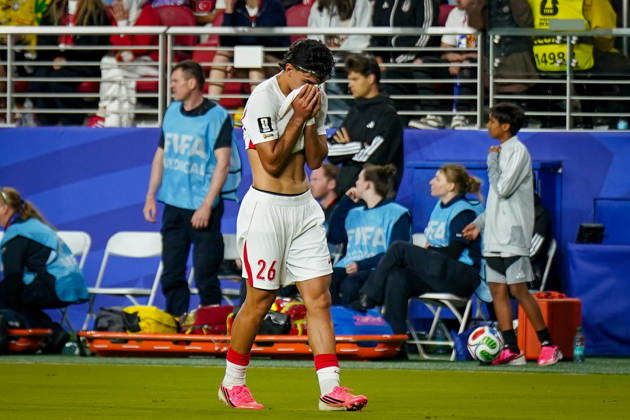 USA: Fußball FIFA World Cup, WM, Weltmeisterschaft, Fussball 2026 Gruppenphase Gruppe D Türkei vs Paraguay Levi™s Stadium (Santa Clara, San Francisco Bay Area, Santa Clara County, Kalifornien): Berke ÖZER Berke OZER (Turkey 26) traurig, niedergeschlagen, enttäuscht Copyright: xJOERANxSTEINSIEKx