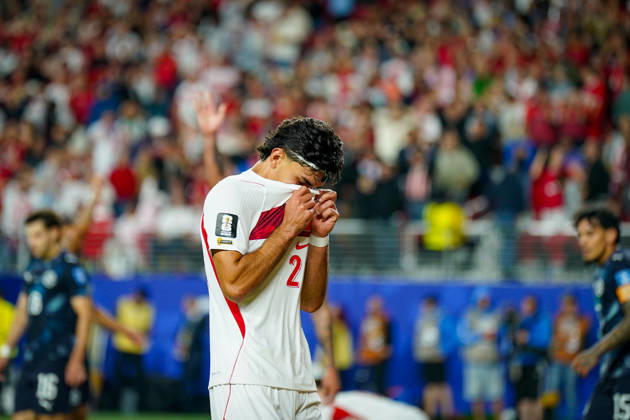 USA: Fußball FIFA World Cup, WM, Weltmeisterschaft, Fussball 2026 Gruppenphase Gruppe D Türkei vs Paraguay Levi™s Stadium (Santa Clara, San Francisco Bay Area, Santa Clara County, Kalifornien): Berke ÖZER Berke OZER (Turkey 26) Enttäuschung, Trauer, vergebene Torchancen, Niederlage, Geste, Gestik, Emotion Copyright: xJOERANxSTEINSIEKx