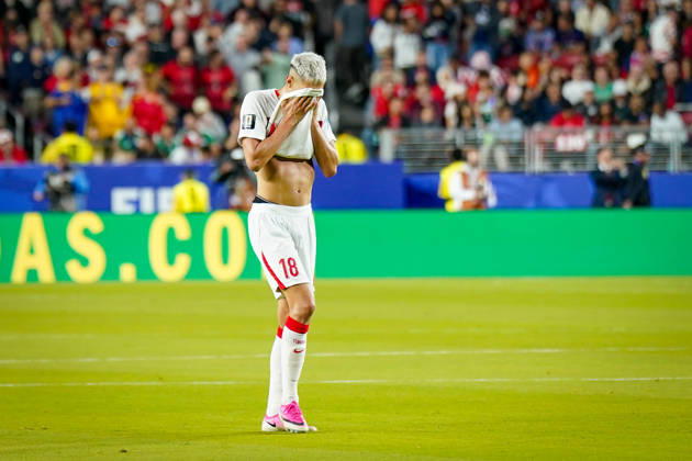 USA: Fußball FIFA World Cup, WM, Weltmeisterschaft, Fussball 2026 Gruppenphase Gruppe D Türkei vs Paraguay Levi™s Stadium (Santa Clara, San Francisco Bay Area, Santa Clara County, Kalifornien): Kaan AYHAN (Turkey 18) Enttäuschung, Trauer, vergebene Torchancen, Niederlage, Geste, Gestik, Emotion Copyright: xJOERANxSTEINSIEKx
