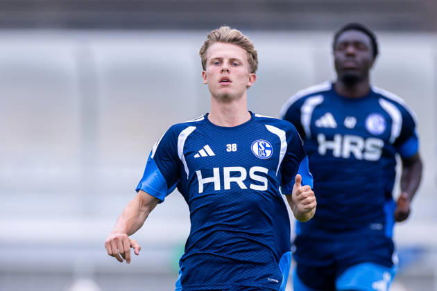 08.07.2026, Fussball, Training des FC Schalke 04. Luca Vozar (FC Schalke 04). Gelsenkirchen Trainingsgelände FC Schalke 04 NRW Deutschland xRHR-FOTO YYx Copyright: RHR-FOTOx RHR-FOTO YY