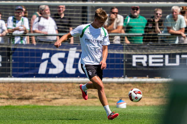 Jan Leszczynski (Borussia Moenchengladbach, 05) Trainingsauftakt VfL Borussia Moenchengladbach, Fussball, 1. Bundesliga, Saison 2026 2027, 12.07.2026 DFL REGULATIONS PROHIBIT ANY USE OF PHOTOGRAPHS AS IMAGE SEQUENCES AND OR QUASI-VIDEO Trainingsauftakt VfL Borussia Moenchengladbach, Fussball, 1. Bundesliga, Saison 2026 2027, 12.07.2026 Moenchengladbach Copyright: xEibner-Pressefoto J.xDerondeaux EP_JDU