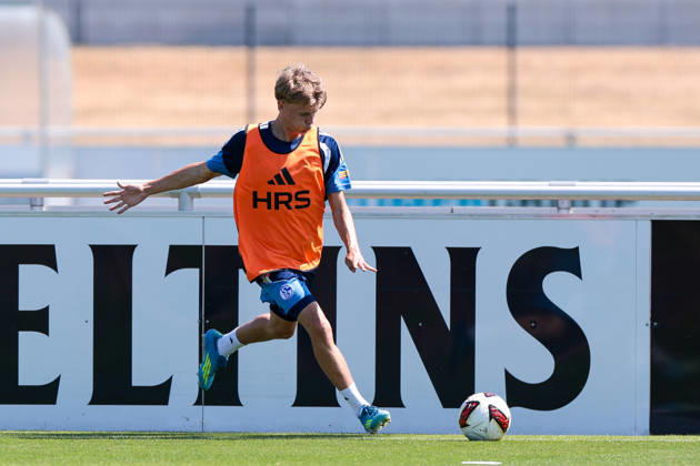 15.07.2026, Fussball, Training des FC Schalke 04. Luca Vozar (FC Schalke 04). Gelsenkirchen Trainingsgelände FC Schalke 04 NRW Deutschland xRHR-FOTO YYx Copyright: RHR-FOTOx RHR-FOTO YY
