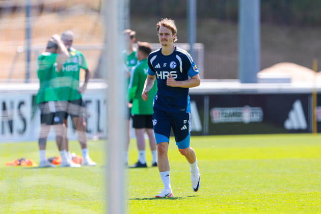 15.07.2026, Fussball, Training des FC Schalke 04. Finn Porath (FC Schalke 04). Gelsenkirchen Trainingsgelände FC Schalke 04 NRW Deutschland xRHR-FOTO YYx Copyright: RHR-FOTOx RHR-FOTO YY