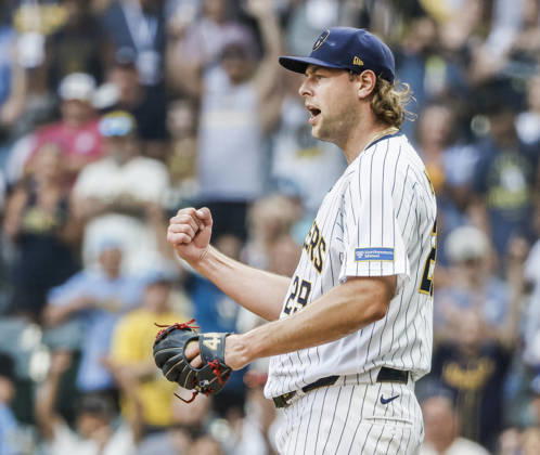 Milwaukee Brewers closing pitcher Trevor Megill reacts after the final out in the ninth inning of the MLB, Baseball Herren, USA game between the Miami Marlins and the Milwaukee Brewers at American Family Field in Milwaukee, Wisconsin on Saturday July 18, 2026. The Brewers defeated the Marlins 8-6. MIL20260718837 TANNENxMAURY