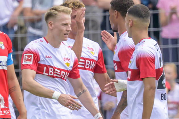 im Bild v.l.: Tor, Treffer, Jubel, Torjubel, Freude, Begeisterung, feiert, nach 0:3 durch Chris Fuehrich ( 10, VFB Stuttgart), GER, Balingen Fussball, Testspiel, TSG Balingen vs VfB Stuttgart in der Bizerba Arena Balingen, 19.07.2026, DFB DFL REGULATIONS PROHIBIT ANY USE OF PHOTOGRAPHS AS IMAGE SEQUENCES AND OR QUASI-VIDEO, Copyright: HMBxMedia UwexKoch