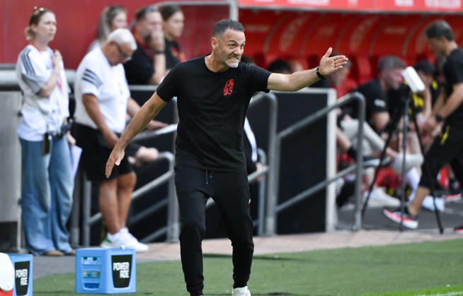Trainer Alexander Ende (Fortuna Duesseldorf) 25.07.2026, Fussball, Saison 2026 2027, Testspiel, Fortuna Düsseldorf - Borussia Dortmund 2:1 Duesseldorf Nordrhein Westfalen Deutschland