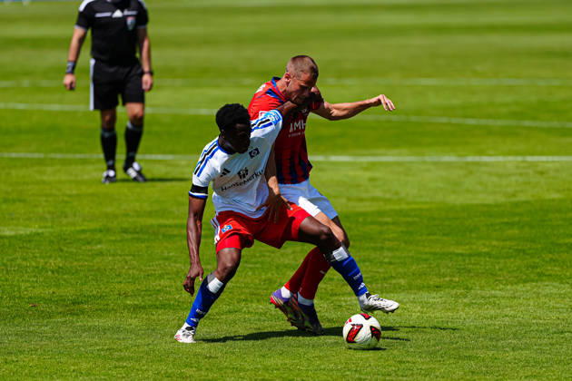 Albert Sambi Lokonga (Hamburger SV, 06), Adrian Beck (1. FC Heidenheim, 21) AUT, Hamburger SV vs. 1. FC Heidenheim, Fussball, Testspiel, Saison 2026 2027, 25.07.2026 AUT, Hamburger SV vs. 1. FC Heidenheim, Fussball, Testspiel, Saison 2026 2027, 25.07.2026 Kematen Copyright: xEibner-Pressefoto MarcelxvonxFehrnx EP_MFN
