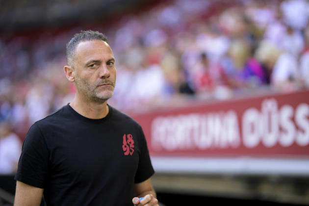 Trainer Alexander Ende (Fortuna Düsseldorf) Fussball Testspiel Fortuna Düsseldorf - Borussia Dortmund 2:1, am 25.07.2026 in Düsseldorf Deutschland. Merkur Spiel Arena