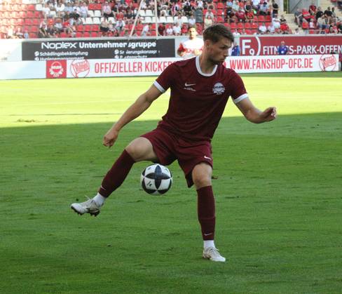29.07.2026 xmgoodx Offenbach am Main, Plutos Stadion am Bieberer Berg - Jubiläumsspiel Kickers Offenbach (OFC) - VfB Stuttgart Freisteller Benedikt von Hagen (17, OFC)