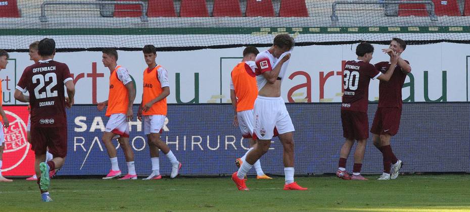 29.07.2026 xmgoodx Offenbach am Main, Plutos Stadion am Bieberer Berg - Jubiläumsspiel Kickers Offenbach (OFC) - VfB Stuttgart TTorjubel nach dem Tor zum 1:3 durch Benedikt von Hagen (17, OFC)