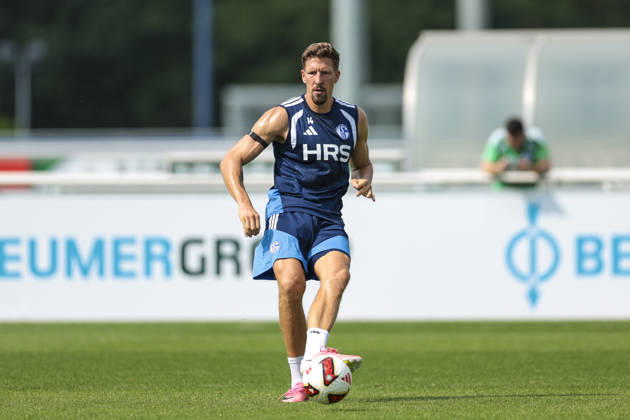 30.07.2026, Fussball, Training des FC Schalke 04. Janik Bachmann (FC Schalke 04). Gelsenkirchen Trainingsgelände FC Schalke 04 NRW Deutschland xRHR-FOTO YYx Copyright: RHR-FOTOx RHR-FOTO YY