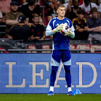 AMSTERDAM - AFC Ajax Amsterdam goalkeeper Maarten Paes during the Conference League match between AFC Ajax and FK Vojvodina at the Johan Cruijff ArenA on July 30, 2026 in Amsterdam, the Netherlands. (Photo by DeFodi Images) -