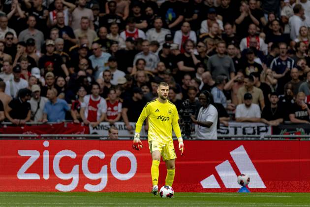 AMSTERDAM - AFC Ajax Amsterdam goalkeeper Maarten Paes during the Conference League match between AFC Ajax and FK Vojvodina at the Johan Cruijff ArenA on July 30, 2026 in Amsterdam, the Netherlands. (Photo by DeFodi Images) -