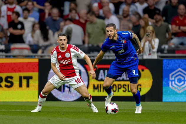 AMSTERDAM - AFC Ajax Amsterdam midfielder Oscar Gloukh, FK Vojvodina forward Aleksa Vukanovic during the Conference League match between AFC Ajax and FK Vojvodina at the Johan Cruijff ArenA on July 30, 2026 in Amsterdam, the Netherlands. (Photo by DeFodi Images) -