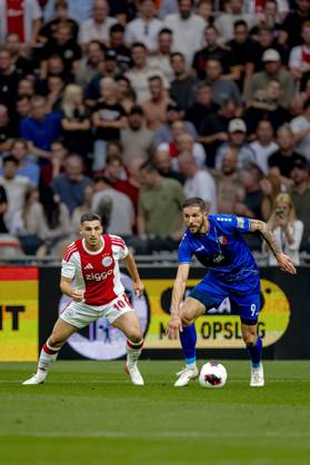 AMSTERDAM - AFC Ajax Amsterdam midfielder Oscar Gloukh, FK Vojvodina forward Aleksa Vukanovic during the Conference League match between AFC Ajax and FK Vojvodina at the Johan Cruijff ArenA on July 30, 2026 in Amsterdam, the Netherlands. (Photo by DeFodi Images) -