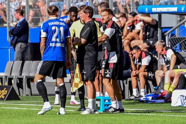 Nicolai Remberg Trainer Merlin Polzin ( HSV ) Deutschland , Hamburg , Volksparkstadion , Fussball , 1. Bundesliga , Hamburger SV - FC Everton
