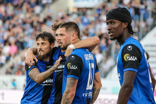 Julian Ulbricht (SV Waldhof Mannheim, 10) Torschütze zum 2:0, Tor und Torjubel, Gestik, Freude, Emotionen mit Vincent Thill (SV Waldhof Mannheim, 12), Jid Okeke (SV Waldhof Mannheim, 25) Fussball: 3. Liga, 1. Spieltag, SV Waldhof Mannheim vs. Fortuna Düsseldorf am 07.08.2026 in Mannheim (Carl-Benz-Stadion), Deutschland Mannheim Carl-Benz-Stadion Deutschland Copyright: xFranzxReindelx