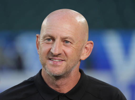 Trainer Torsten Lieberknecht (1.FC Kaiserslautern) Fussball, Herren, Saison 2026 2027, 2.Liga, Volkswagenarena, VfL Wolfsburg gegen 1.FC Kaiserslautern DFL REGULATIONS PROHIBIT ANY USE OF PHOTOGRAPHS AS IMAGE SEQUENCES AND OR QUASI-VIDEO.