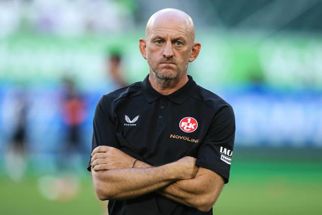 Trainer Torsten Lieberknecht (1. FC Kaiserslautern) - 2. Fußball Bundesliga Saison 2026-2027 VfL Wolfsburg vs 1. FC Kaiserslautern in der Volkswagen Arena in Wolfsburg - Fußball,Mann,Männer,Deutschland,08.08.2026
