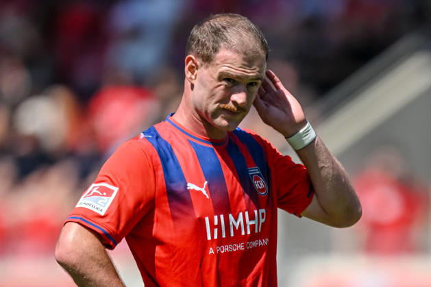Budu Siwsiwadse (1. FC Heidenheim 1846) gestikuliert, gestik waehrend des spiels der 2. Bundesliga zwischen 1. FC Heidenheim und VfL Osnabrueck, Voith-Arena am 08. August 2026 in Heidenheim an der Brenz, Deutschland. (Foto von Harry Langer DeFodi Images) +++ Budu Siwsiwadse (1. FC Heidenheim 1846) gestures during the 2nd Bundesliga match between 1. FC Heidenheim and VfL Osnabrueck at Voith-Arena on August 8, 2026 in Heidenheim an der Brenz, Germany. (Photo by Harry Langer DeFodi Images) DFB DFL REGULATIONS PROHIBIT ANY USE OF PHOTOGRAPHS AS IMAGE SEQUENCES AND OR QUASI-VIDEO. (Photo by Harry Langer DeFodi Images) DFB DFL REGULATIONS PROHIBIT ANY USE OF PHOTOGRAPHS AS IMAGE SEQUENCES AND OR QUASI-VIDEO. -