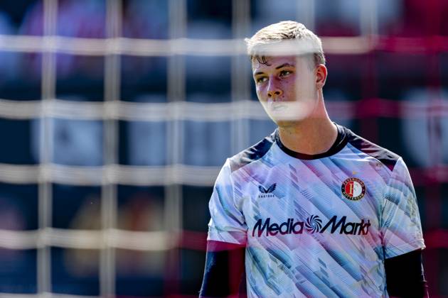 ROTTERDAM - SC Feyenoord Rotterdam goalkeeper Tjark Ernst during the Vriendenloterij Eredivisie match between Sparta and Feyenoord at Stadion Het Kasteel on August 9, 2026 in Rotterdam, the Netherlands. (Photo by DeFodi Images) -