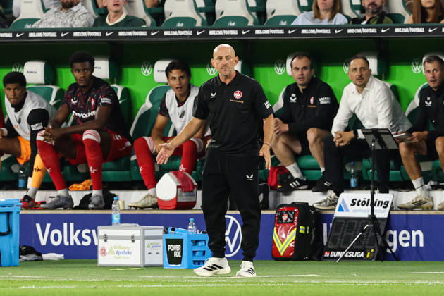 Trainer Torsten Lieberknecht (1. FC Kaiserslautern) - 2. Fußball Bundesliga Saison 2026-2027 VfL Wolfsburg vs 1. FC Kaiserslautern in der Volkswagen Arena in Wolfsburg - Fußball,Mann,Männer,Deutschland,08.08.2026