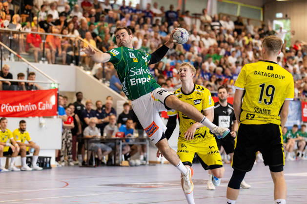Max BENEKE (FRISCH AUF! Goeppingen, 09) erzielt ein Tor, Aktion, Torwurf GER, FRISCH AUF! Goeppingen vs. TVB Stuttgart, Handball, Vorbereitung, Turnier, S-Cup Altensteig, Finale, Spielzeit 2026 2027, 09.08.2026, GER, FRISCH AUF! Goeppingen vs. TVB Stuttgart, Handball, Vorbereitung, Turnier, S-Cup Altensteig, Finale, Spielzeit 2026 2027, 09.08.2026, Altensteig Copyright: xEibnerxPressefoto OliverxSchmidtx EP_OST