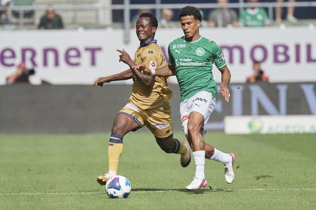 Brack Super League 2026 2027 FC St. Gallen 1879 vs. FC Luzern, St. Gallen, Schweiz St. Gallen, Schweiz, 9. August 2026. Oscar Kabwit und Chima Okoroji während des Brack Super League Spiels FC St. Gallen 1879 gegen FC Luzern in St. Gallen.