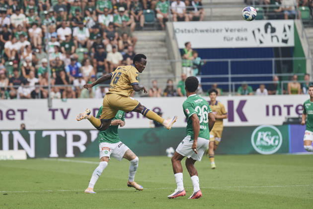 Brack Super League 2026 2027 FC St. Gallen 1879 vs. FC Luzern, St. Gallen, Schweiz St. Gallen, Schweiz, 9. August 2026. Oscar Kabwit während des Brack Super League Spiels FC St. Gallen 1879 gegen FC Luzern in St. Gallen.
