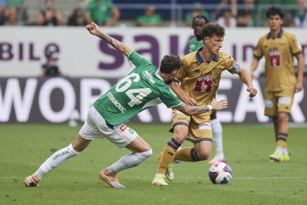 Brack Super League 2026 2027 FC St. Gallen 1879 vs. FC Luzern, St. Gallen, Schweiz St. Gallen, Schweiz, 9. August 2026. Mihailo Stevanovic und Pius Dorn während des Brack Super League Spiels FC St. Gallen 1879 gegen FC Luzern in St. Gallen.