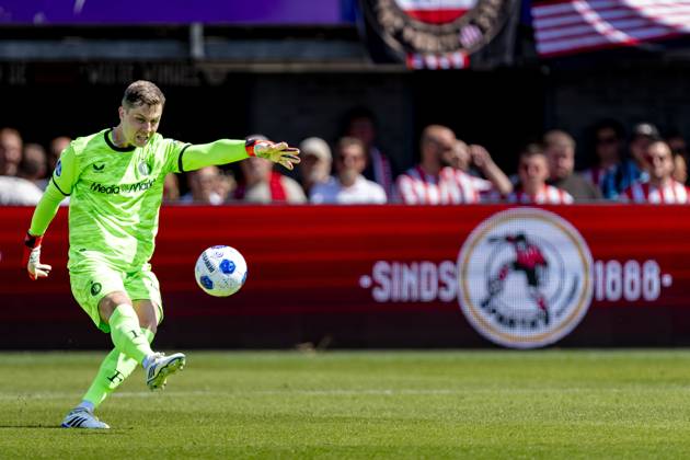 ROTTERDAM - SC Feyenoord Rotterdam goalkeeper Tjark Ernst during the Vriendenloterij Eredivisie match between Sparta and Feyenoord at Stadion Het Kasteel on August 9, 2026 in Rotterdam, the Netherlands. (Photo by DeFodi Images) -
