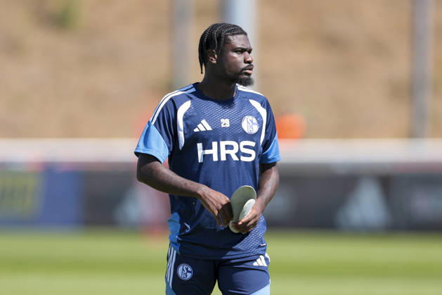 12.08.2026, Fussball, Training des FC Schalke 04. Junior Dina Ebimbe (FC Schalke 04). Gelsenkirchen Trainingsgelände FC Schalke 04 NRW Deutschland xRHR-FOTO YYx Copyright: RHR-FOTOx RHR-FOTO YY