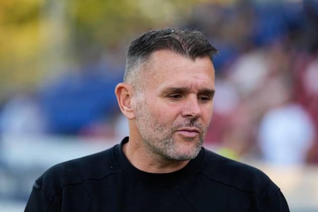 VELSEN-ZUID , 14-08-2026 , BUKO Stadion , season 2026 2027 , Dutch Eredivisie football , match between Telstar and Sparta Rotterdam , Picture shows Telstar coach Henk Brugge Telstar - Sparta x205709259x Copyright: