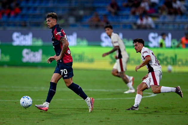 Cagliari s Daniel Maldini in action during the Coppa Italia Frecciarossa soccer match between Cagliari Calcio and Arezzo at the Unipol Domus in Cagliari, Sardinia - Friday 14th august 2026. - Soccer Copyright: x ®xGianlucaxZuddas LaPressex