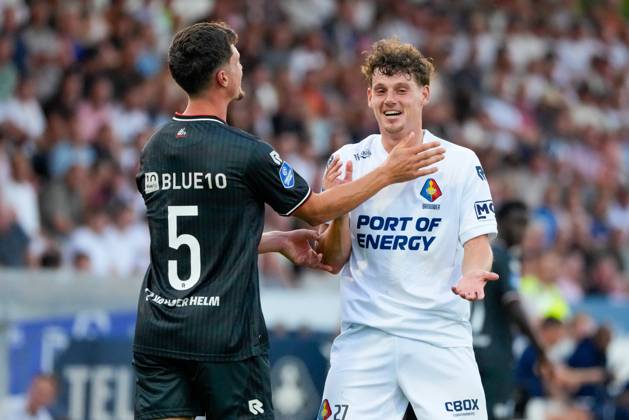VELSEN-ZUID , 14-08-2026 , BUKO Stadion , season 2026 2027 , Dutch Eredivisie football , match between Telstar and Sparta Rotterdam , Picture shows Sparta Rotterdam player Bas Kuipers, Telstar player Patrick Brouwer Telstar - Sparta x205710646x Copyright:
