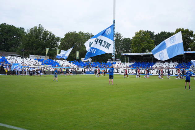 Deutschland: Fussball, 3. Liga, 2. Spieltag, Hänsch-Arena, SV Meppem vs. SG Sonnenhof-Großaspach: Choreo SV Meppen Copyright: xMichelxWittex