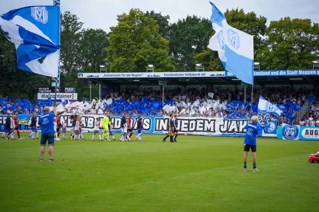 Deutschland: Fussball, 3. Liga, 2. Spieltag, Hänsch-Arena, SV Meppem vs. SG Sonnenhof-Großaspach: Choreo SV Meppen Copyright: xMichelxWittex