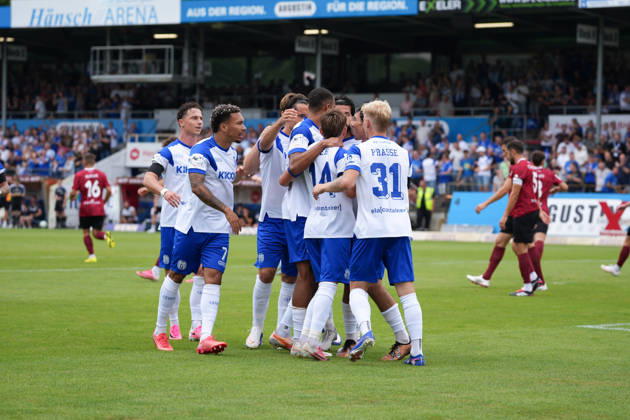 Deutschland: Fussball, 3. Liga, 2. Spieltag, Hänsch-Arena, SV Meppem vs. SG Sonnenhof-Großaspach: Jubel über Stefan Rankic (SV Meppen, 33) Tor zum 1:0 Copyright: xMichelxWittex