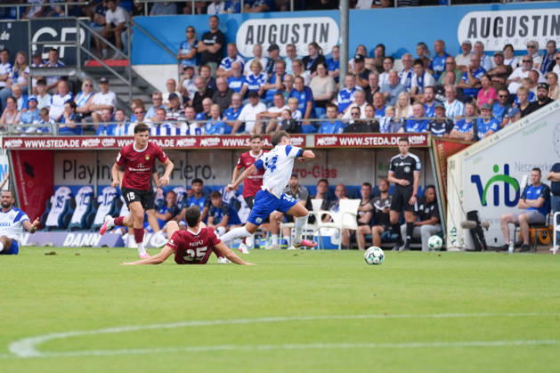 Deutschland: Fussball, 3. Liga, 2. Spieltag, Hänsch-Arena, SV Meppem vs. SG Sonnenhof-Großaspach: Foul an Thorben Deters (SV Meppen, 14) Copyright: xMichelxWittex