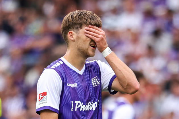 2026.08.15, xkwix, Fußball, 2. Bundesliga, VfL Osnabrück - 1. FC Magdeburg, Stadion an der Bremer Brücke, 2.Spieltag, Saison 2026 2027: Bernd Riesselmann (VfL Osnabrueck 22) haelt sich die Hand vor Augen DFB regulations prohibit any use of photographs as image sequences and or quasi-video. Photo: xKamilxWilkowskixPressefotoKochx Niedersachsen Deutschland