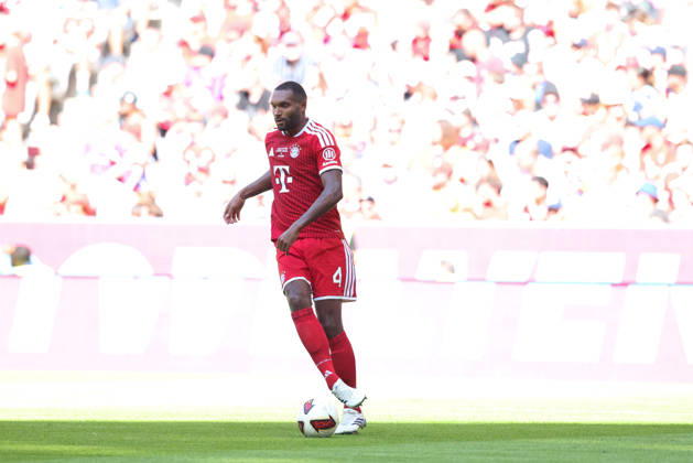 Jonathan Tah (FC Bayern Muenchen, 04) mit Ball, GER, FC Bayern Muenchen vs. RB Leipzig, Fussball, Telekom Cup, Testspiel, Saison 2026 2027, 15.08.2026, GER, FC Bayern Muenchen vs. RB Leipzig, Fussball, Telekom Cup, Testspiel, Saison 2026 2027, 15.08.2026 Muenchen Copyright: xEibner-Pressefoto JennixMaulx EP_JML