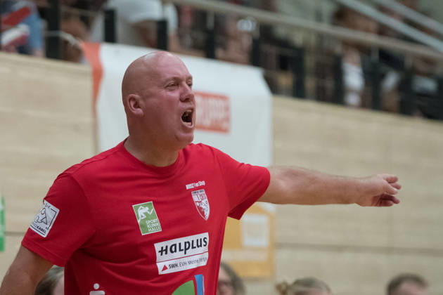 Trainer Pether Krautmeyer (Halle), SV Union Halle-Neustadt vs. Hazena Kynzvart (Tschechien), Handball Bundesliga Frauen, Testspiel, Saison 2026 27, 16.08.2026 Halle SWH Arena Sachsen-Anhalt Deutschland