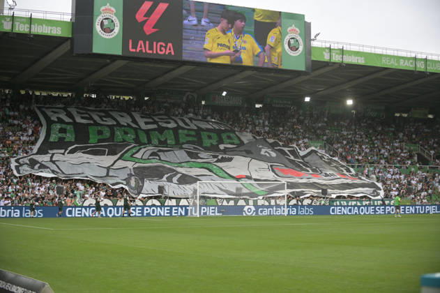 ESP: LaLiga EA Sports Racing Santander v Villarreal CF fans of racing tifo during LaLiga EA Sports between Racing Santander v Villarreal CF played at Campos de de El Sardinero Stadium in Cantabria on August 16, 2026 in Spain Spain Futbol Copyright: xAlbertoxLosax xAgenciaxLOFx